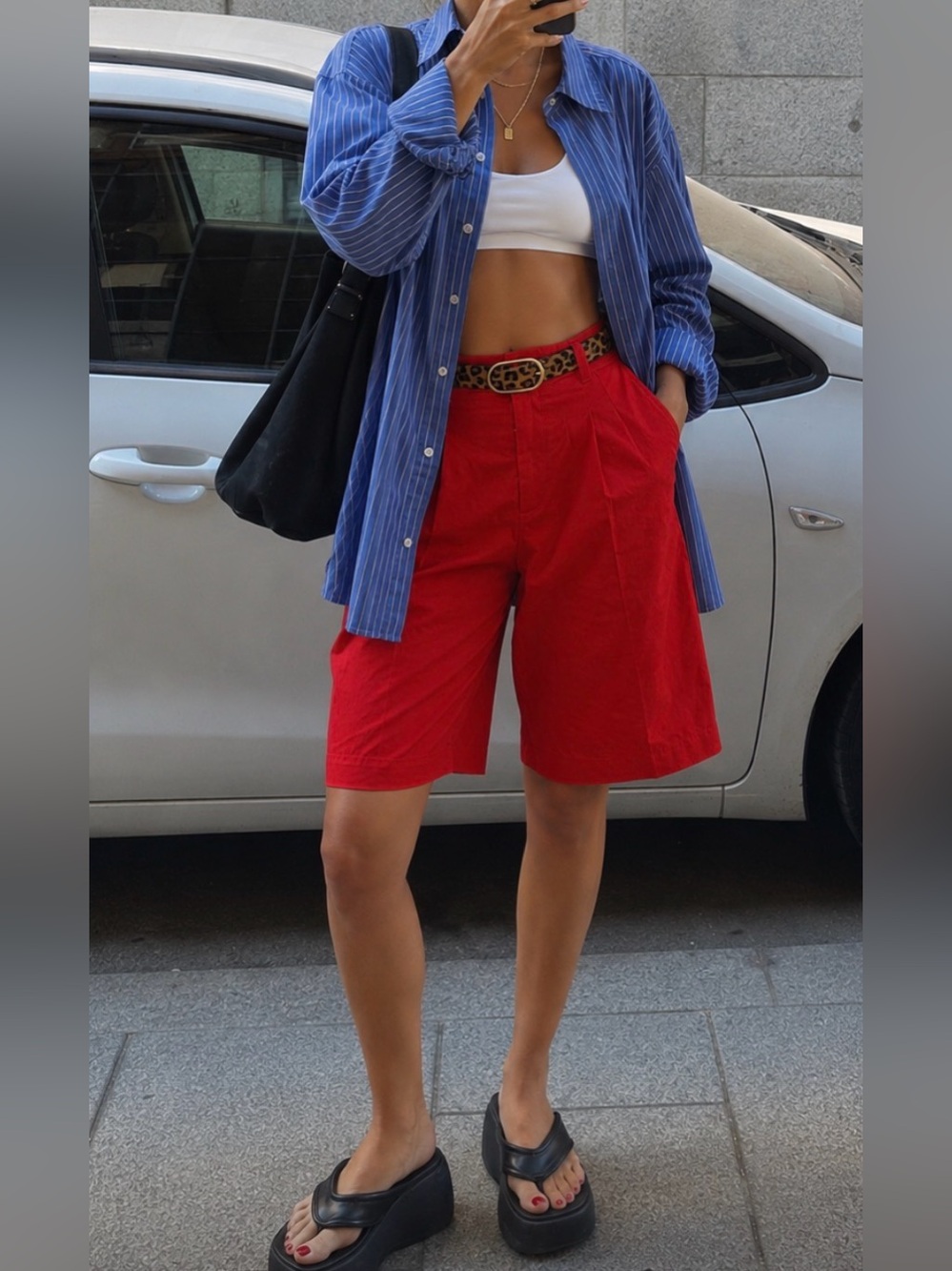 Vintage classic  high waisted  long inseam red wool shorts size L jorts